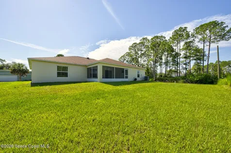 770 Harriet Avenue SW Palm Bay FL 32908