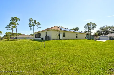770 Harriet Avenue SW Palm Bay FL 32908