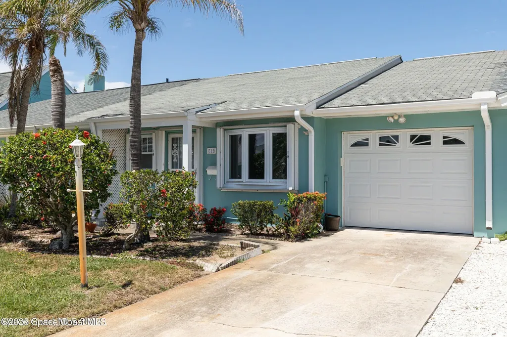 302 Emerald Place E Indian Harbour Beach FL 32937
