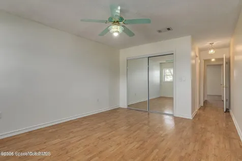 302 Emerald Place E Indian Harbour Beach FL 32937