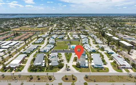 302 Emerald Place E Indian Harbour Beach FL 32937