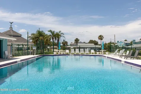 302 Emerald Place E Indian Harbour Beach FL 32937