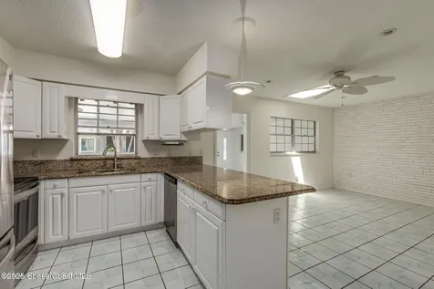 302 Emerald Place E Indian Harbour Beach FL 32937