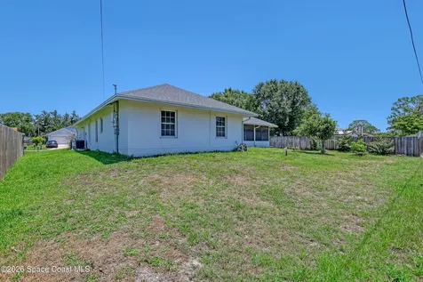 1354 Madoc Street NW Palm Bay FL 32907