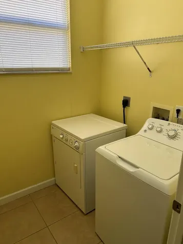 433 Gardendale Circle SE Palm Bay FL 32909