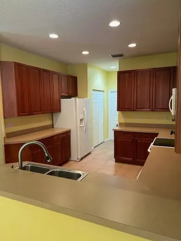 433 Gardendale Circle SE Palm Bay FL 32909