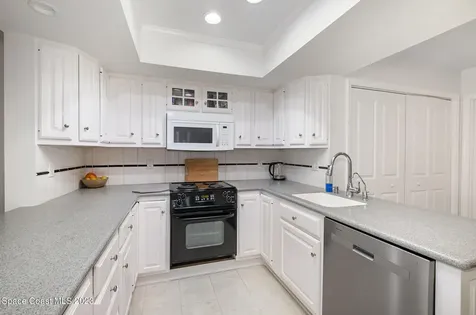 116 Skyline Circle Satellite Beach FL 32937