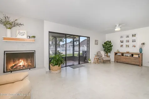 116 Skyline Circle Satellite Beach FL 32937