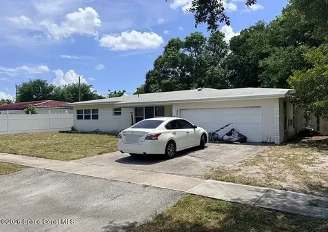 557 W Dayton Circle Fort Lauderdale FL 33312