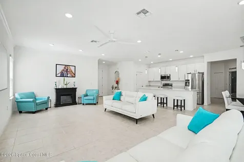 1030 Grapefruit Road SE Palm Bay FL 32909