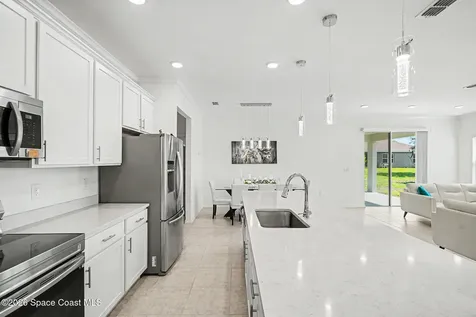 1030 Grapefruit Road SE Palm Bay FL 32909