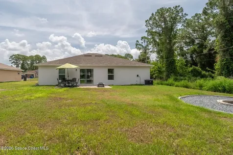 514 Plumbago Road NW Palm Bay FL 32907