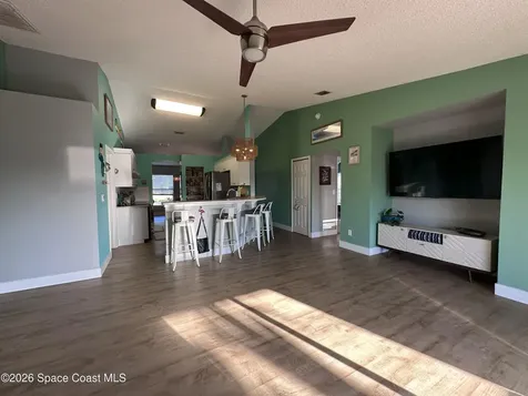 743 Del Mar Circle Melbourne FL 32904