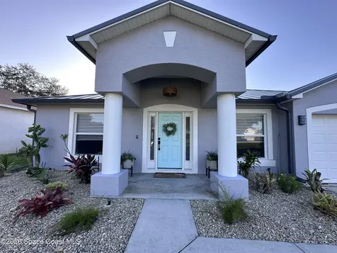 743 Del Mar Circle Melbourne FL 32904