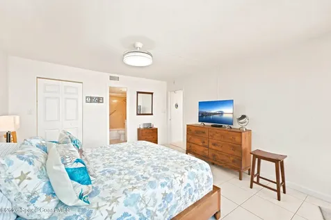 1175 Jimmy Buffett Memorial Highway Satellite Beach FL 32937