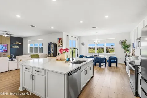 446 Glaspell Circle SE Palm Bay FL 32909