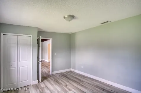 341 W Arlington Street Satellite Beach FL 32937