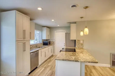 341 W Arlington Street Satellite Beach FL 32937