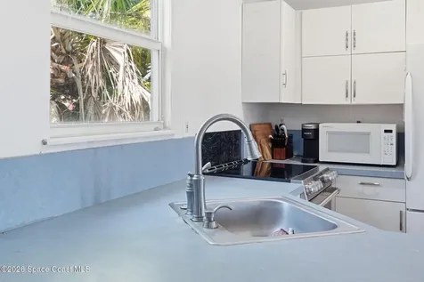 53 Vip Island Grant-valkaria FL 32949