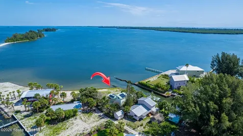 53 Vip Island Grant-valkaria FL 32949