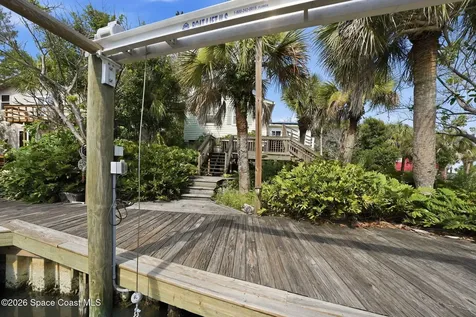 53 Vip Island Grant-valkaria FL 32949