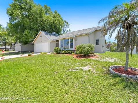 648 Munich Street NW Palm Bay FL 32907