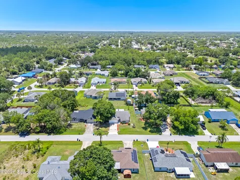 648 Munich Street NW Palm Bay FL 32907