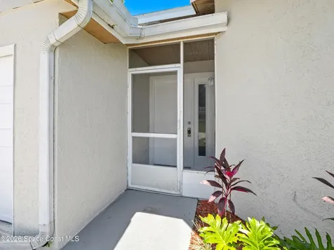 648 Munich Street NW Palm Bay FL 32907