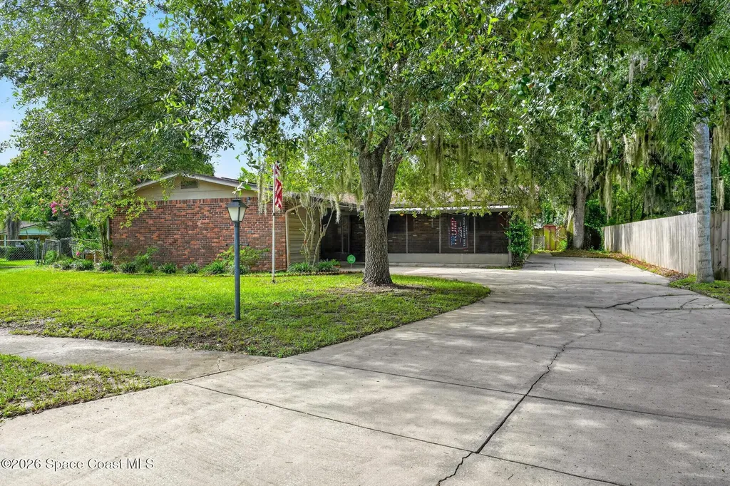 1607 Eden Court Titusville FL 32796