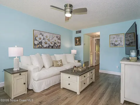 28 Vista Gardens Trail Vero Beach FL 32962