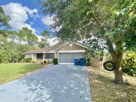 2435 Palisades Drive SE Palm Bay FL 32909