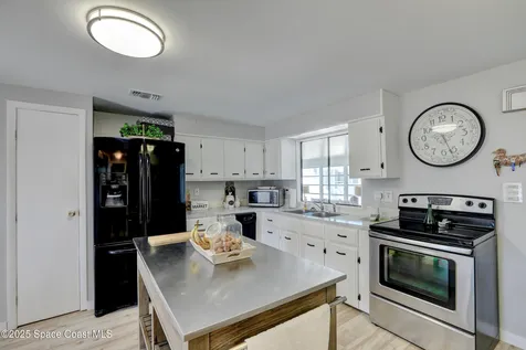 7622 Great Bear Lake Drive Micco FL 32976