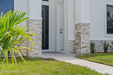 1356 Walthan Street SE Palm Bay FL 32909