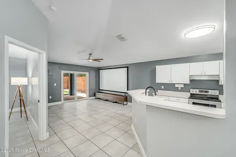 1664 Vista Lake Circle Melbourne FL 32904