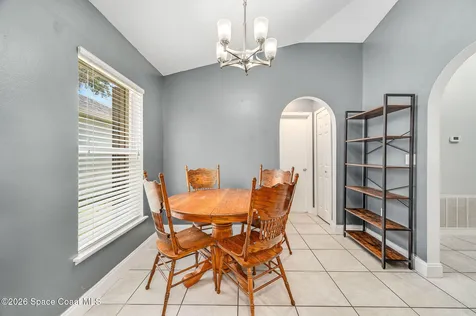 1664 Vista Lake Circle Melbourne FL 32904