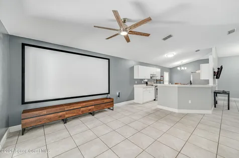 1664 Vista Lake Circle Melbourne FL 32904