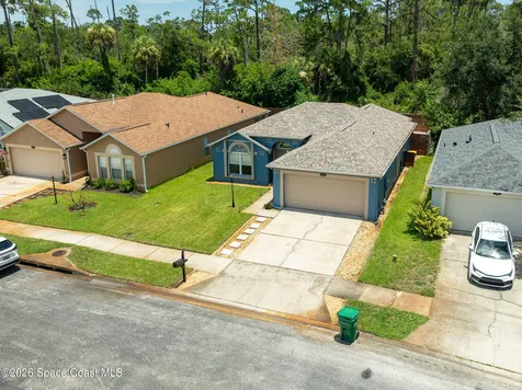 1664 Vista Lake Circle Melbourne FL 32904