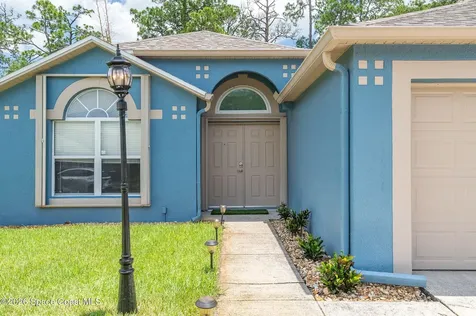 1664 Vista Lake Circle Melbourne FL 32904