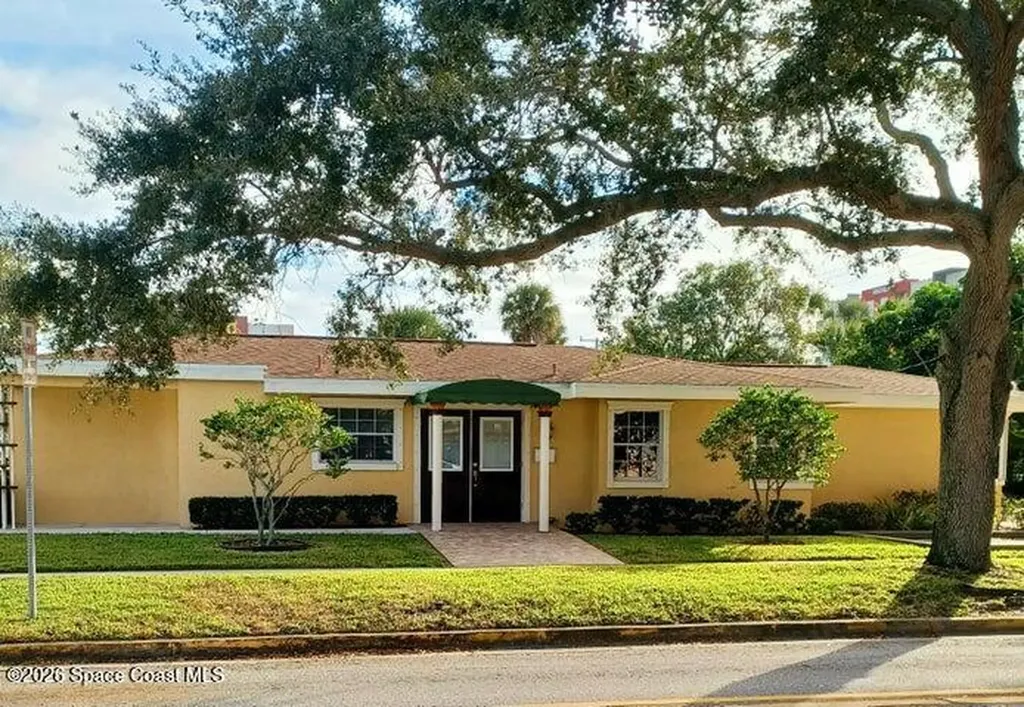 601 E Strawbridge Avenue Melbourne FL 32901