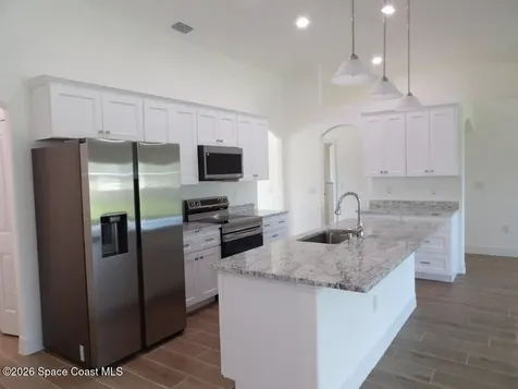 408 Calamondin Avenue NW Palm Bay FL 32907