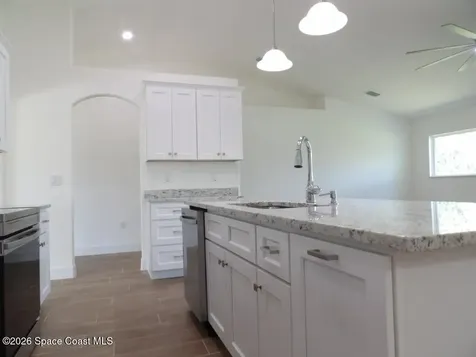 408 Calamondin Avenue NW Palm Bay FL 32907