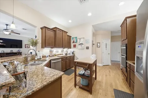3095 Fawn Lake Boulevard Mims FL 32754