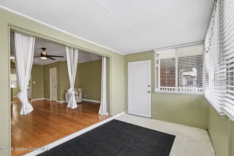 1047 Small Court Indian Harbour Beach FL 32937