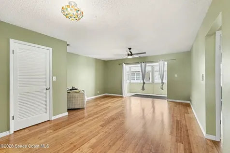 1047 Small Court Indian Harbour Beach FL 32937