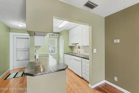 1047 Small Court Indian Harbour Beach FL 32937