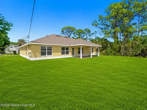 1049 Welco Street SE Palm Bay FL 32909