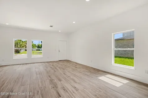 15 Travis Street Cocoa FL 32922