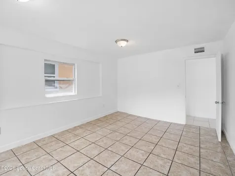 87 NW Irwin Avenue West Melbourne FL 32904