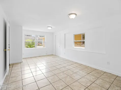 87 NW Irwin Avenue West Melbourne FL 32904