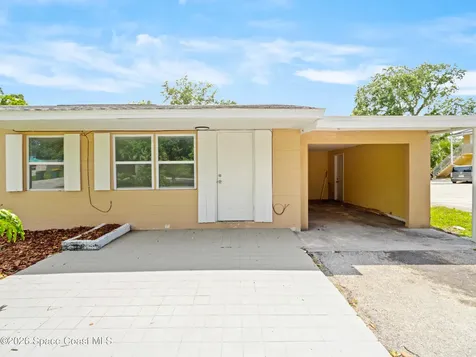 87 NW Irwin Avenue West Melbourne FL 32904